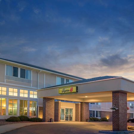 Мотель Super 8 By Wyndham Menomonie Wi Экстерьер фото
